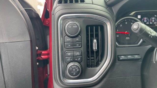 Used 2020 Chevrolet Silverado 3500 High Country image 14