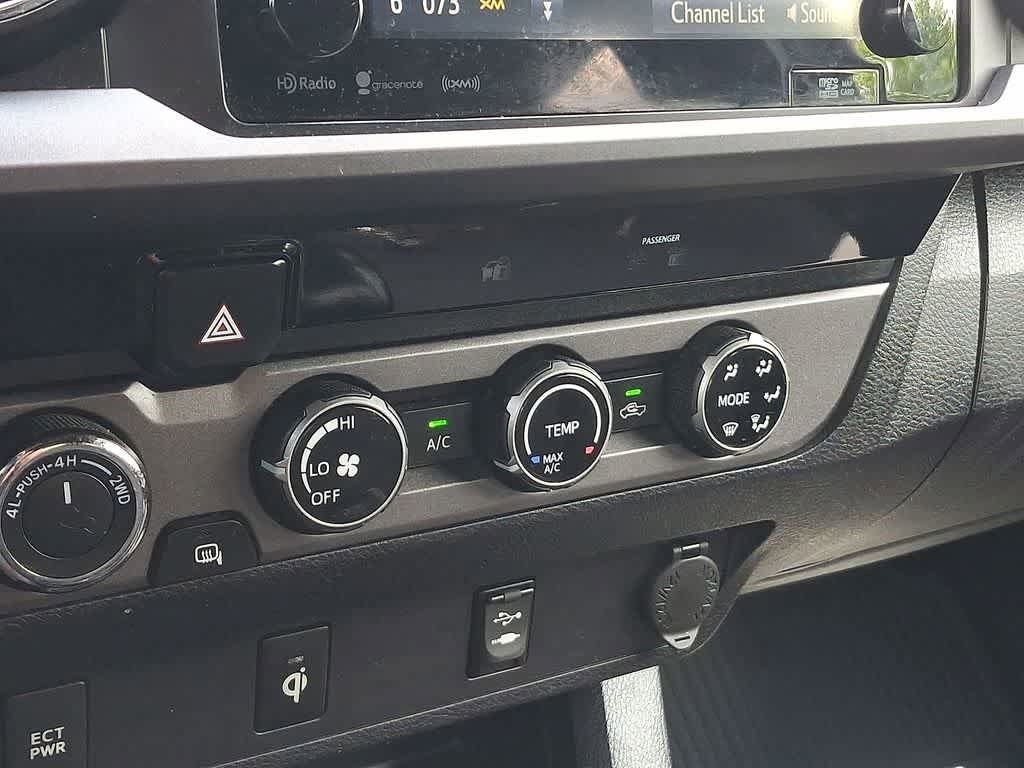 Used 2016 Toyota Tacoma TRD Sport w/ Towing Package AWD/4WD image 19