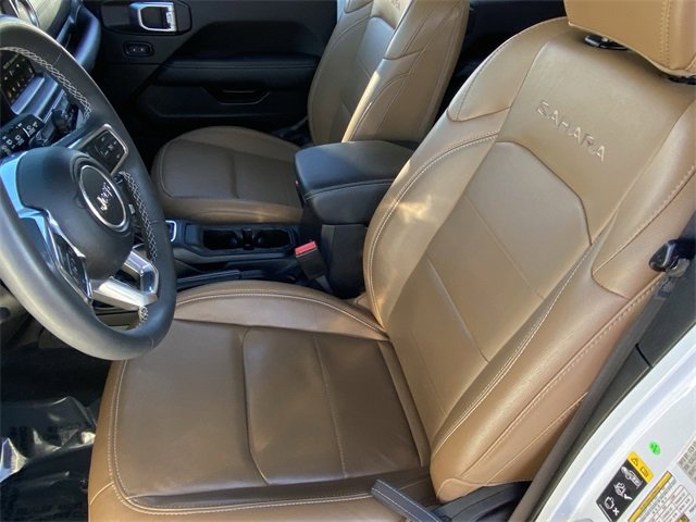 Used 2023 Jeep Wrangler Unlimited Sahara image 6