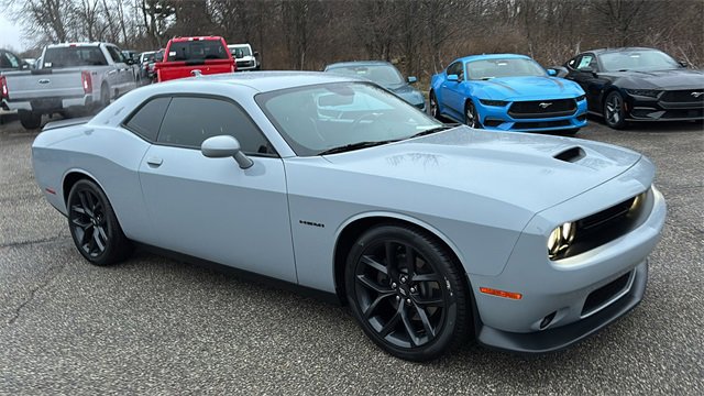 Used 2020 Dodge Challenger R/T w/ Plus Package image 25