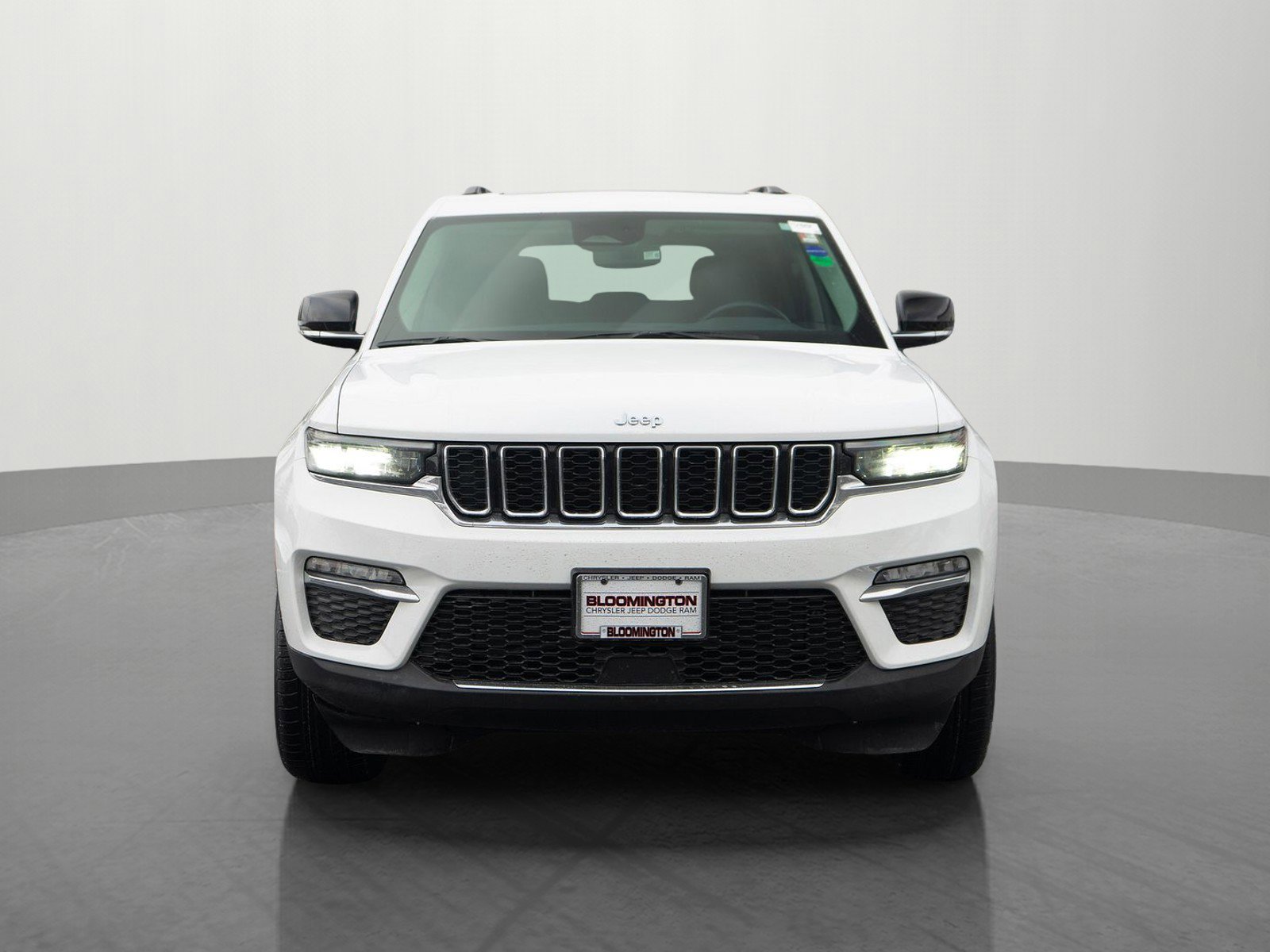 Used 2022 Jeep Grand Cherokee Limited image 2