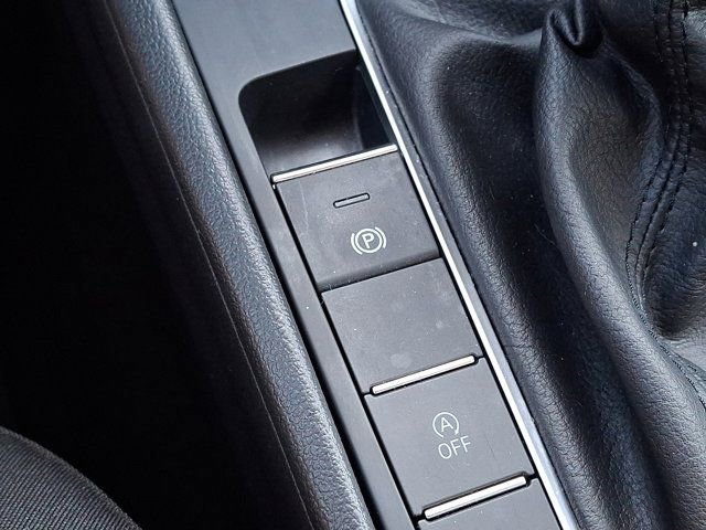 Certified 2023 Volkswagen Jetta Sport image 29