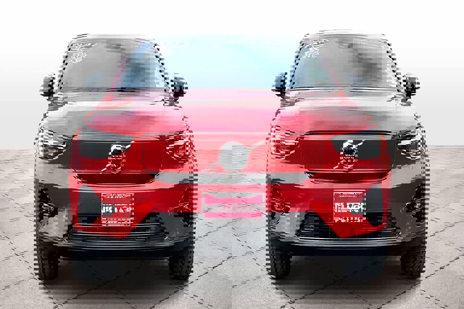 Used 2023 Volvo C40 P8 Recharge Ultimate w/ Protection Package Premier image 3