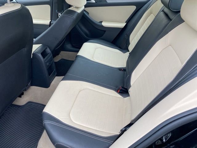 Used 2012 Volkswagen Jetta SEL image 19