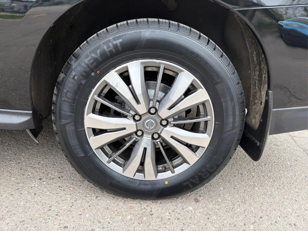 Used 2020 Nissan Pathfinder S AWD/4WD image 19