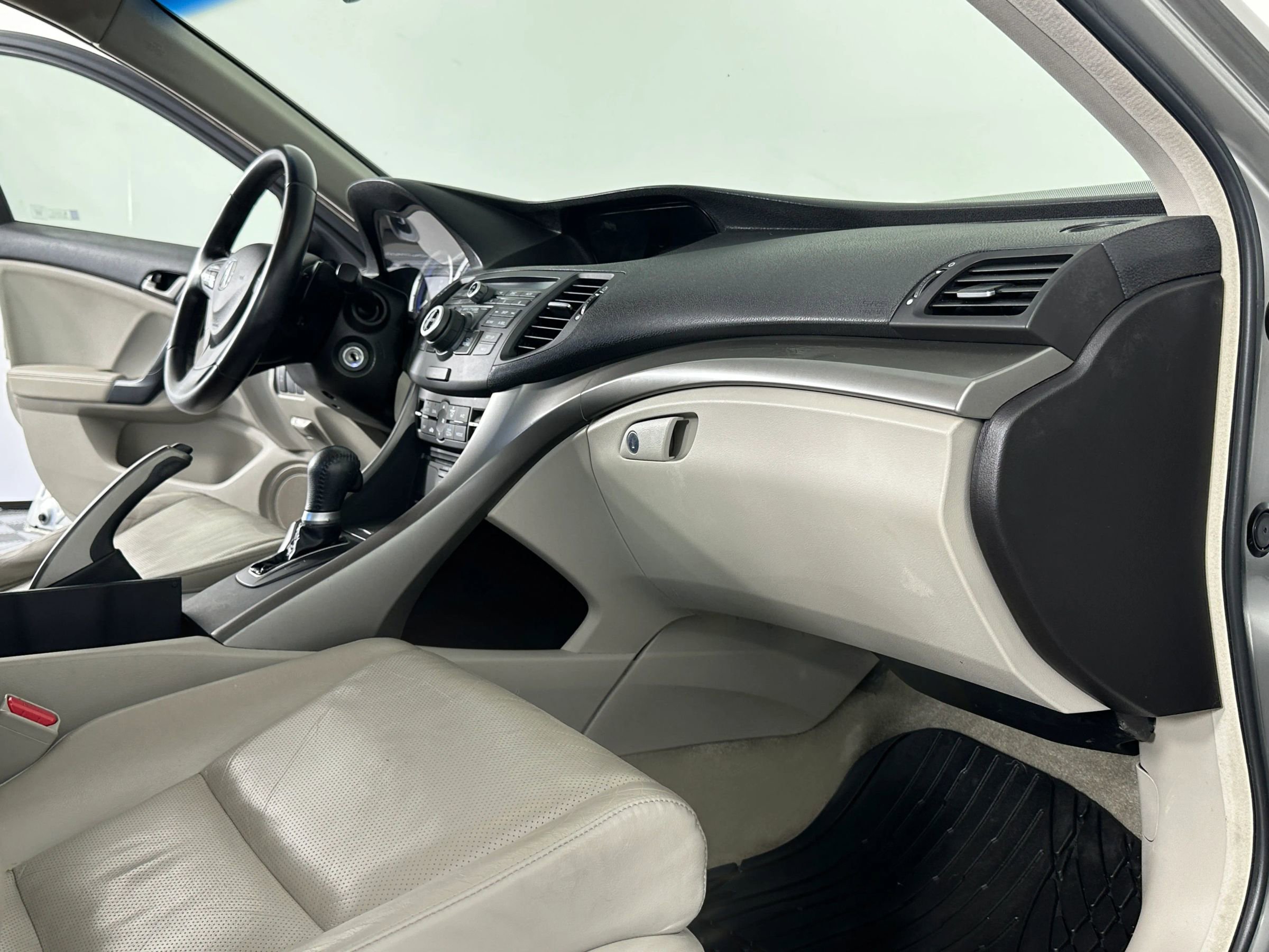 Used 2009 Acura TSX Sedan image 36