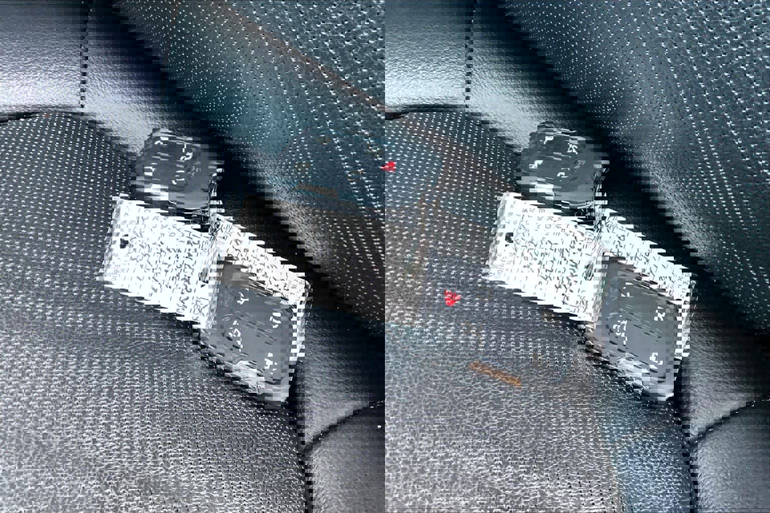 Used 2023 GMC Acadia AT4 w/ Technology Package image 15