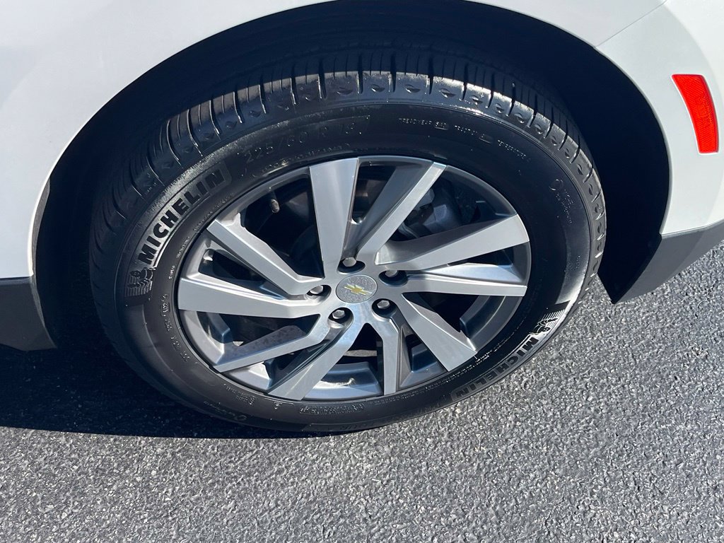 Used 2022 Chevrolet Equinox LT AWD/4WD image 9