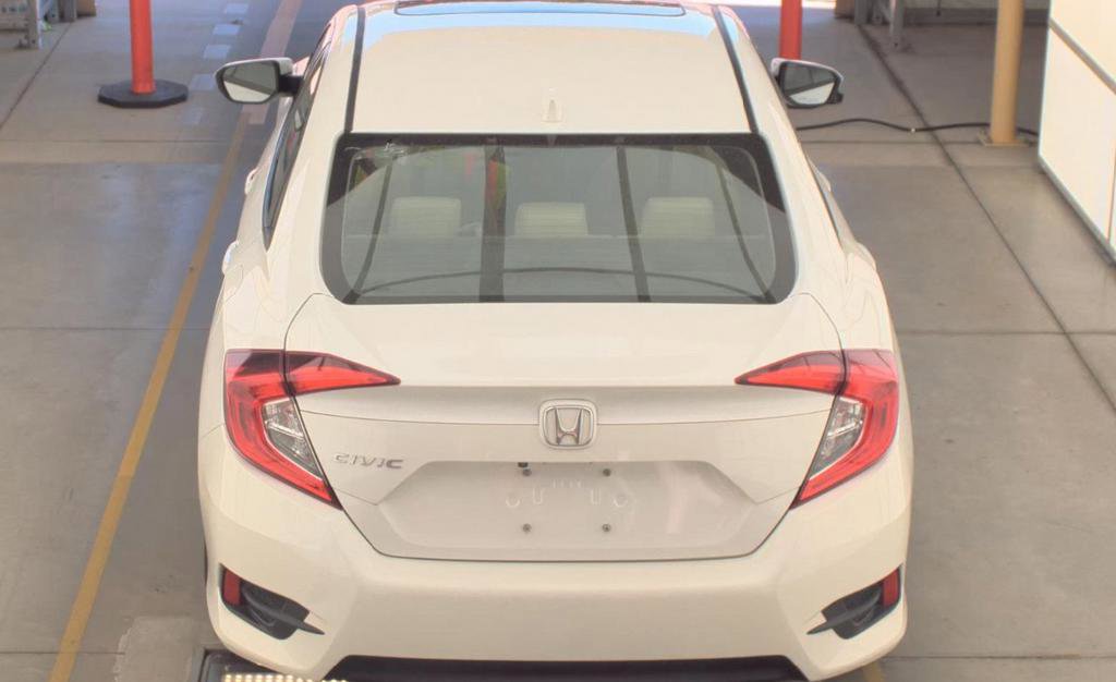 Used 2018 Honda Civic EX image 4