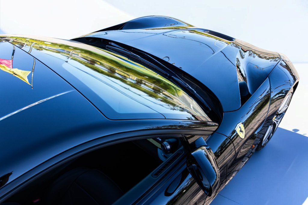 Used 2014 Ferrari F12 Berlinetta RWD image 18