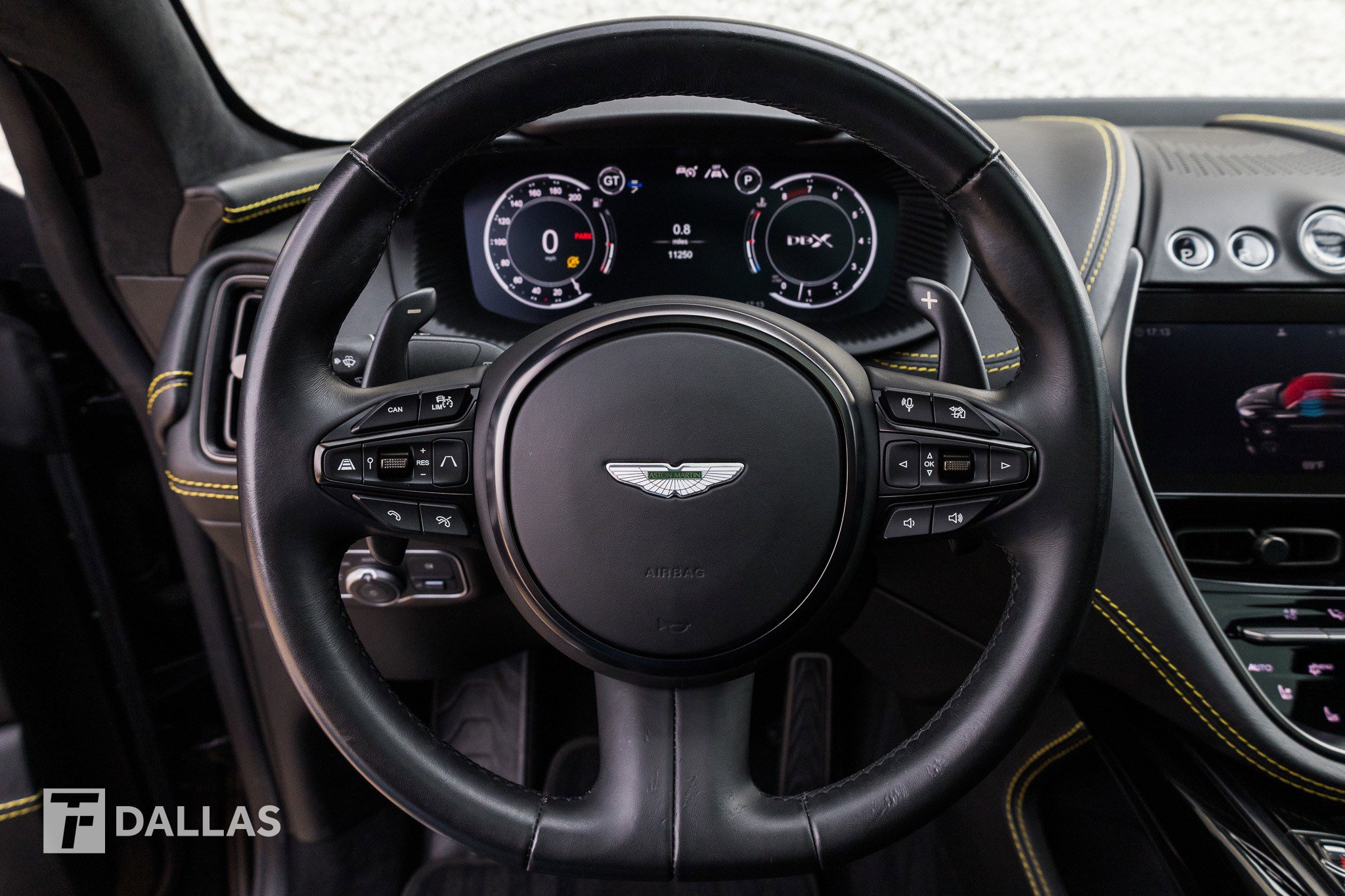 Used 2022 Aston Martin DBX image 26