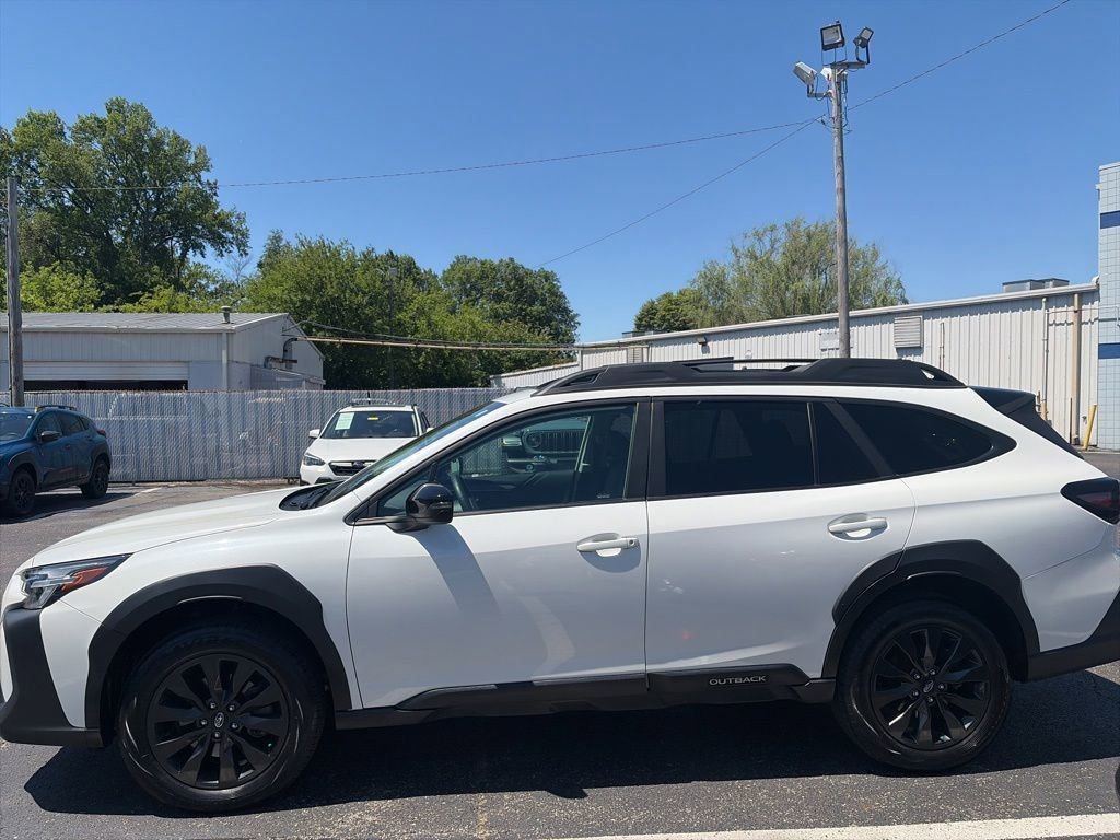 Used 2023 Subaru Outback Onyx Edition AWD/4WD image 4