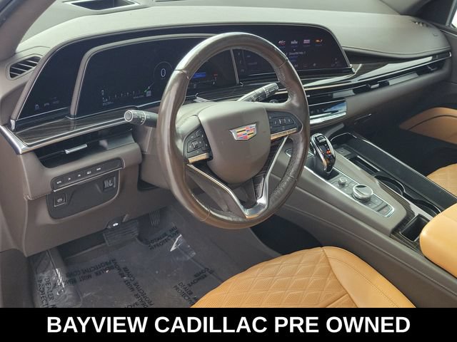 Used 2022 Cadillac Escalade ESV Premium Luxury AWD/4WD image 16