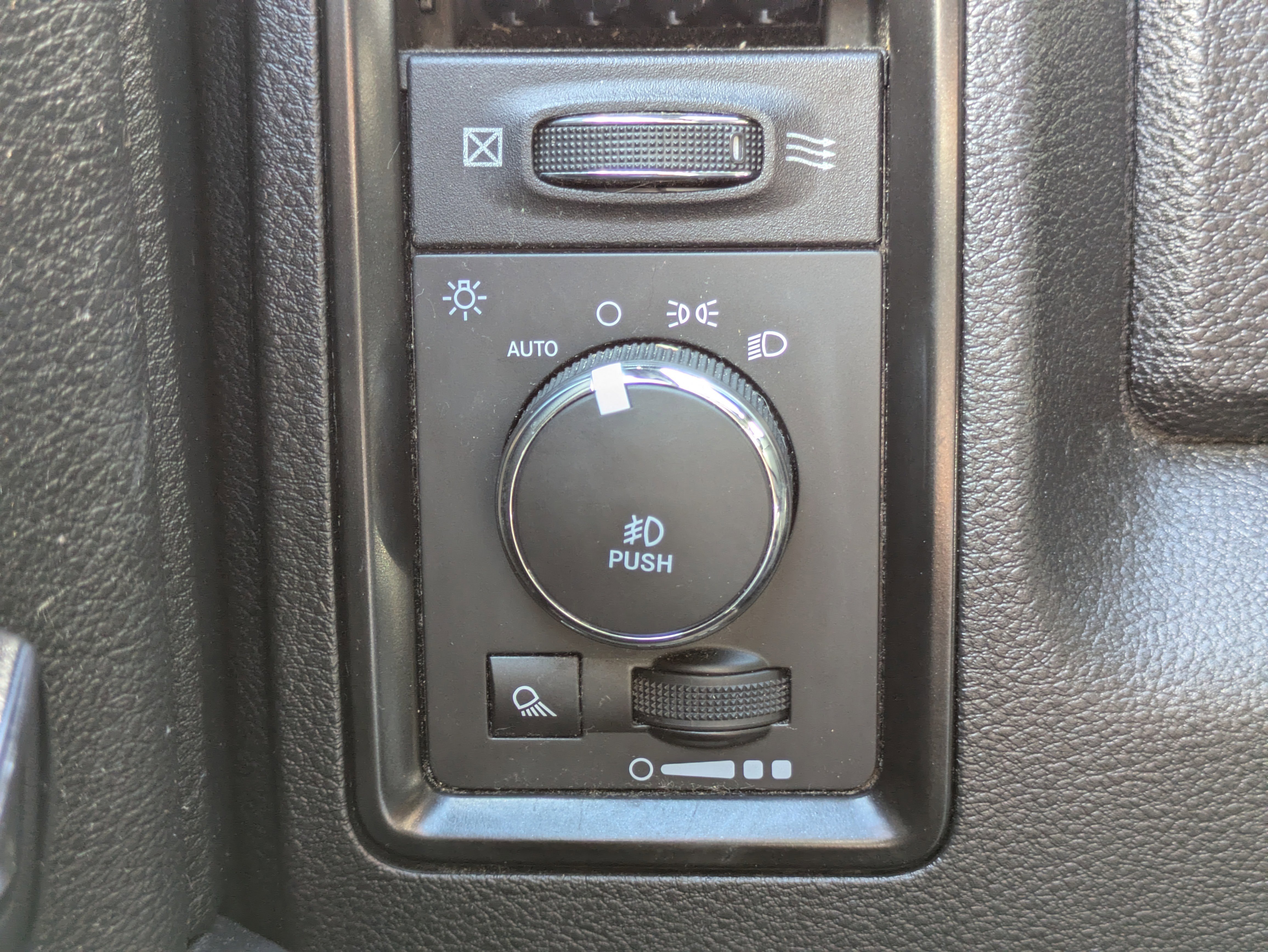 Used 2018 RAM 1500 Rebel w/ Ram 1500 Black Rebel Group image 14
