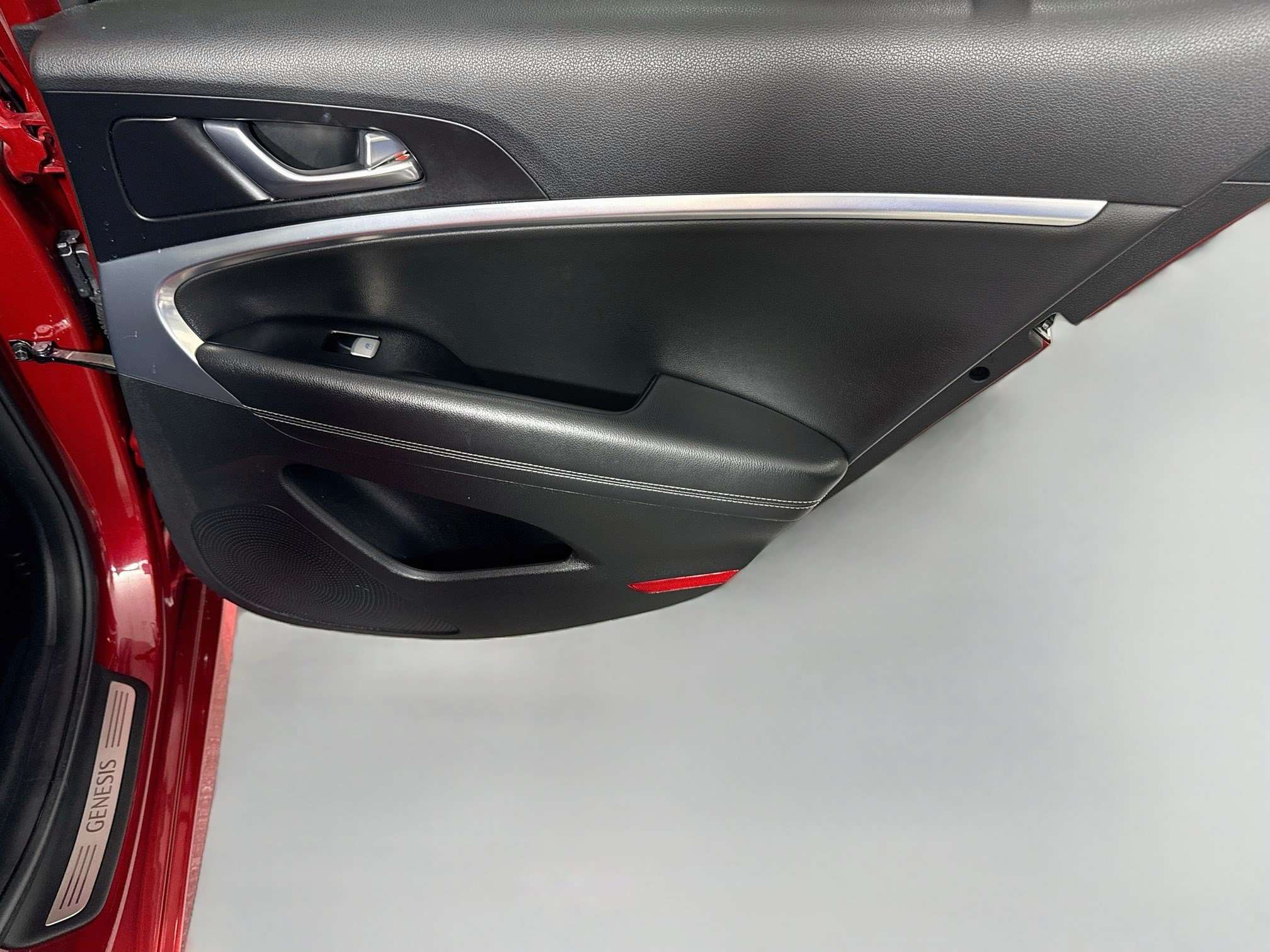 Used 2021 Genesis G70 2.0T RWD image 28