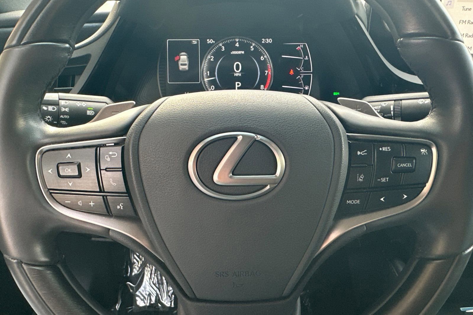 Used 2023 Lexus ES 350 Luxury image 24