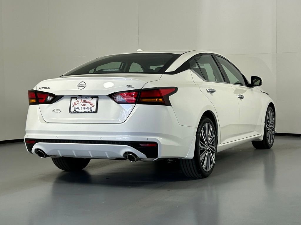 Used 2025 Nissan Altima 2.5 SL FWD image 7