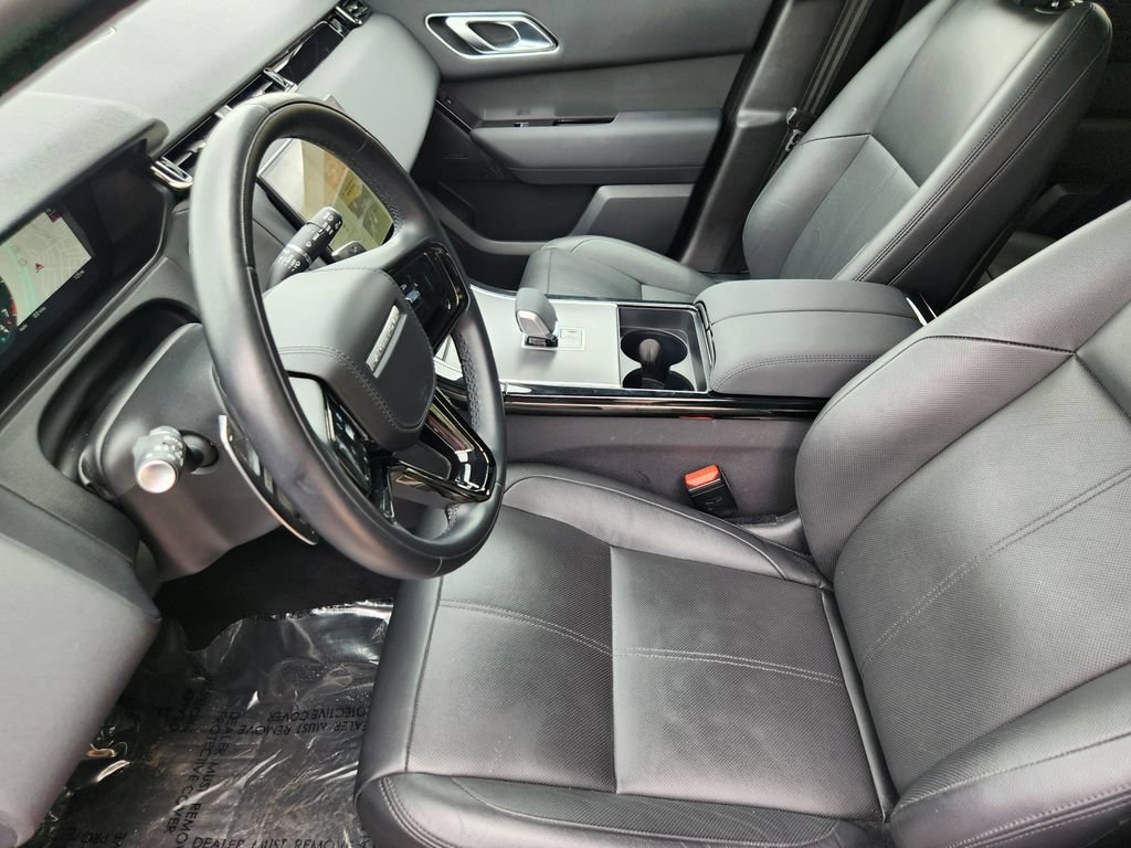 Used 2025 Land Rover Range Rover Velar Dynamic SE AWD/4WD image 4
