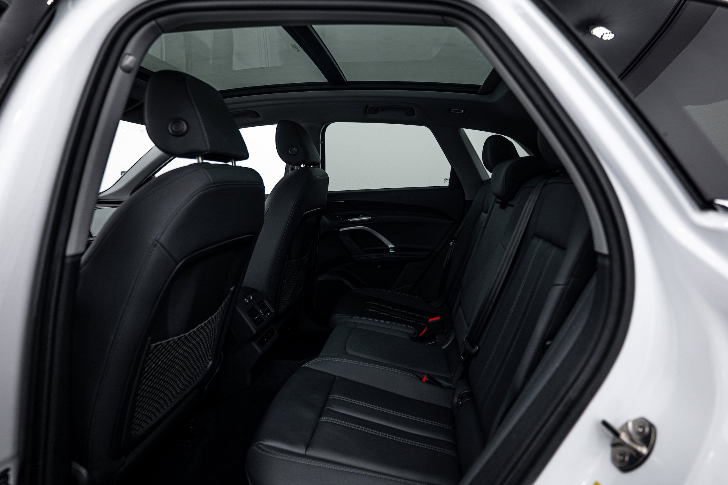 Certified 2025 Audi Q5 Premium w/ Convenience Package AWD/4WD image 17