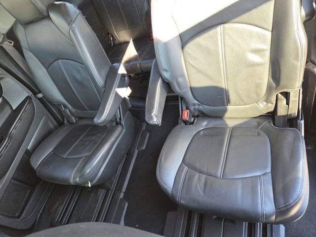 Used 2014 GMC Acadia SLT image 26