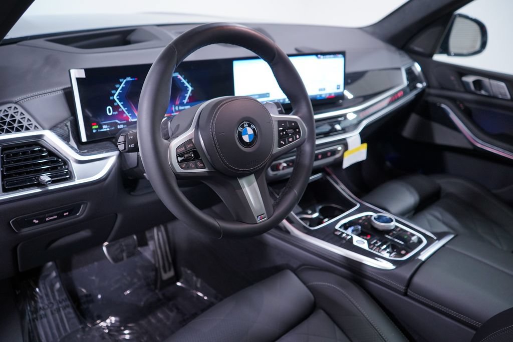 Used 2026 BMW X7 xDrive40i w/ M Sport Package AWD/4WD image 6
