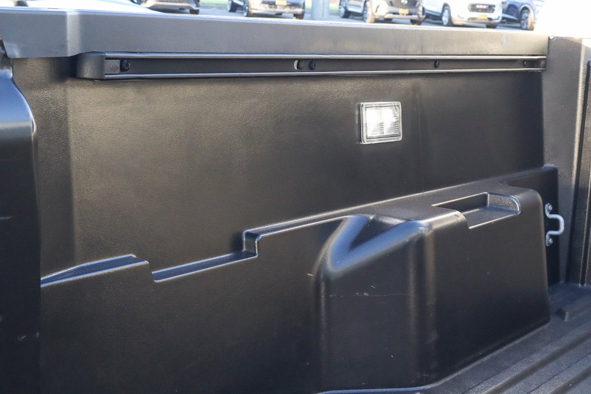 Used 2024 Toyota Tacoma TRD Off-Road image 15