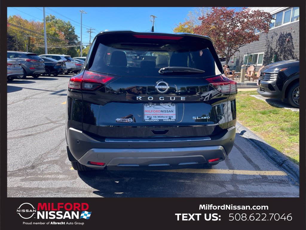 Certified 2023 Nissan Rogue SL w/ SL Premium Package AWD/4WD image 4