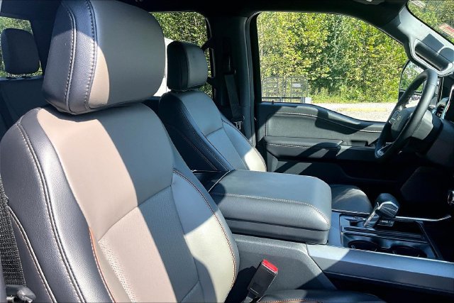 Used 2025 Ford F150 Lariat w/ Equipment Group 501A Mid AWD/4WD image 7