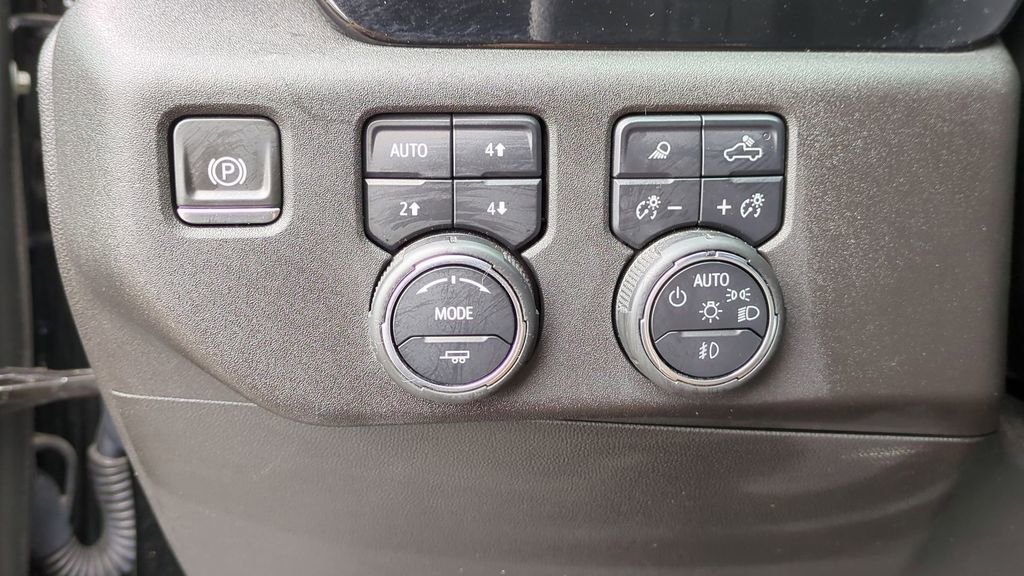 Used 2023 Chevrolet Silverado 1500 High Country w/ Z71 Off-Road Package image 17