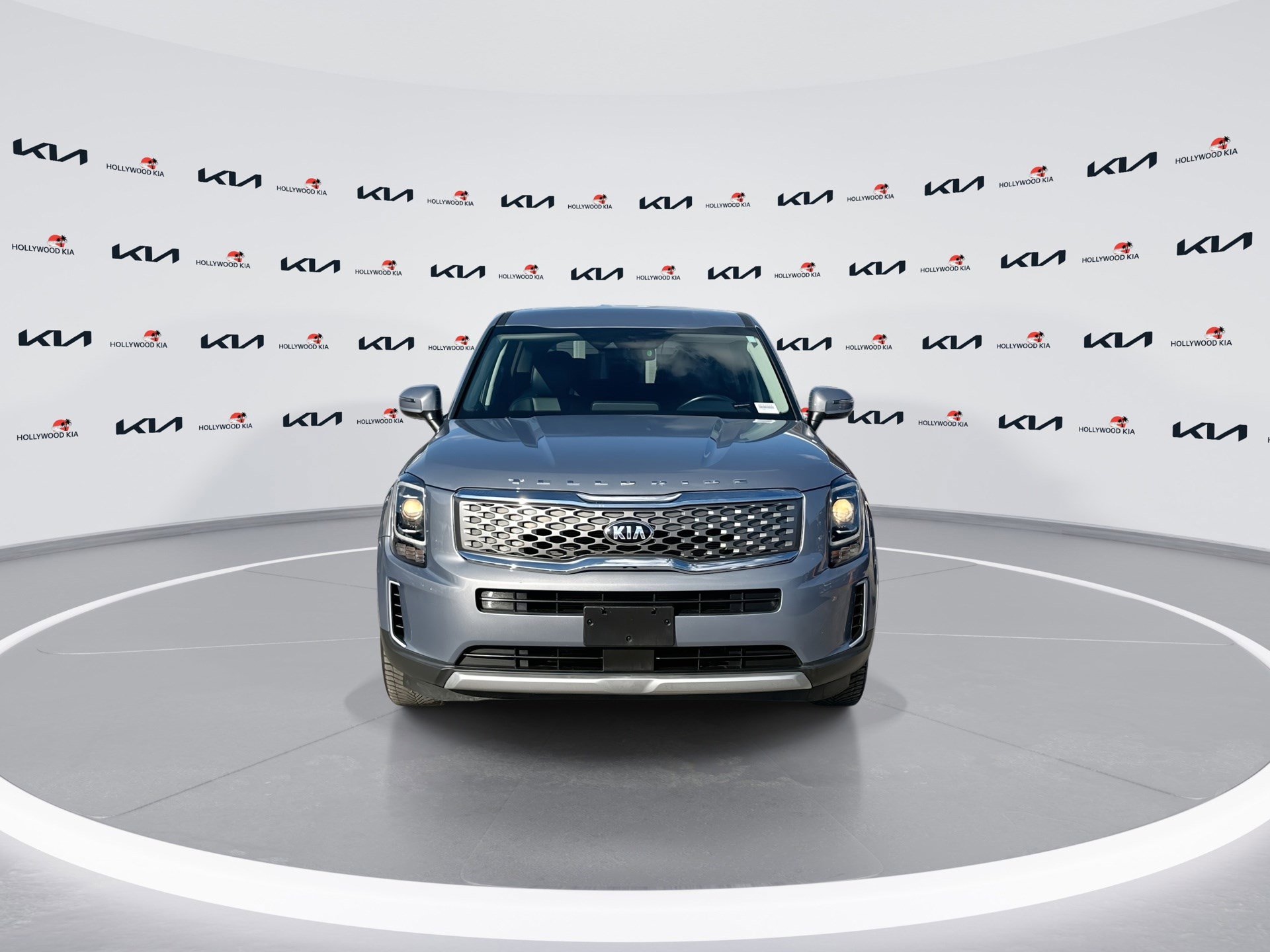 Certified 2020 Kia Telluride LX image 3