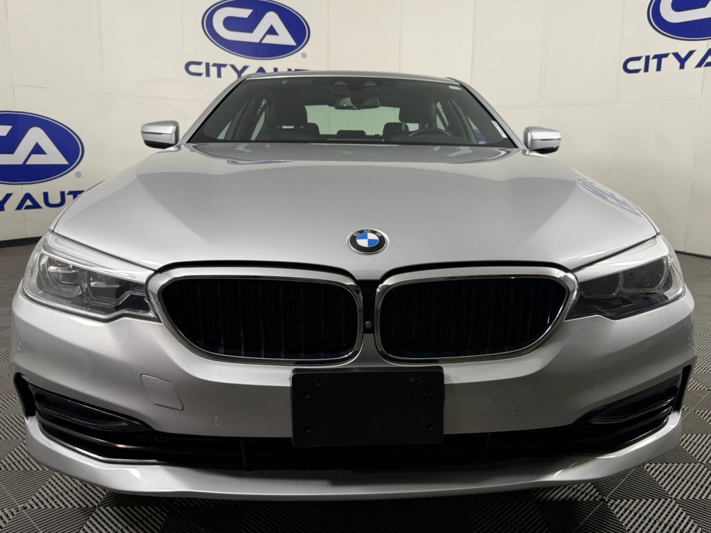 Used 2020 BMW 530i w/ Convenience Package image 2