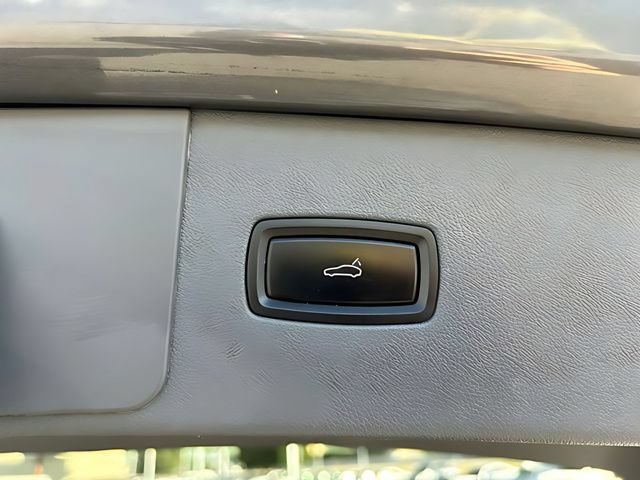 Used 2021 Porsche Cayenne AWD/4WD image 15