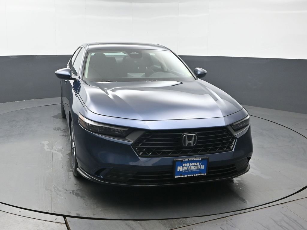 Certified 2023 Honda Accord EX image 11