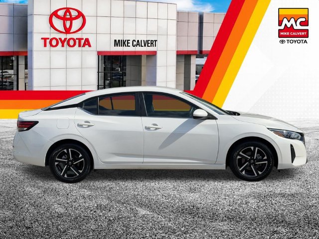 Used 2024 Nissan Sentra SV FWD image 6