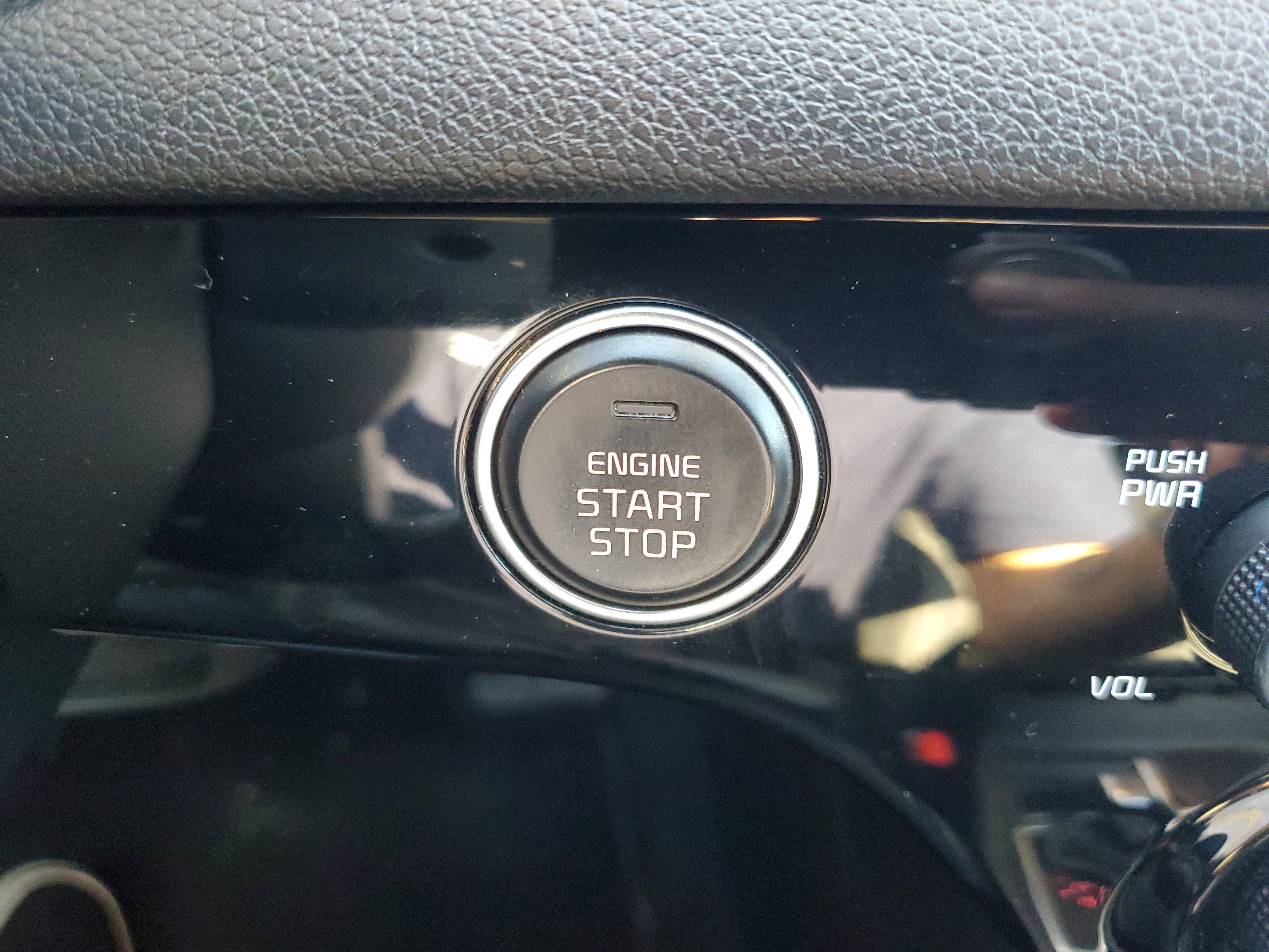 Certified 2020 Kia Sportage EX image 33