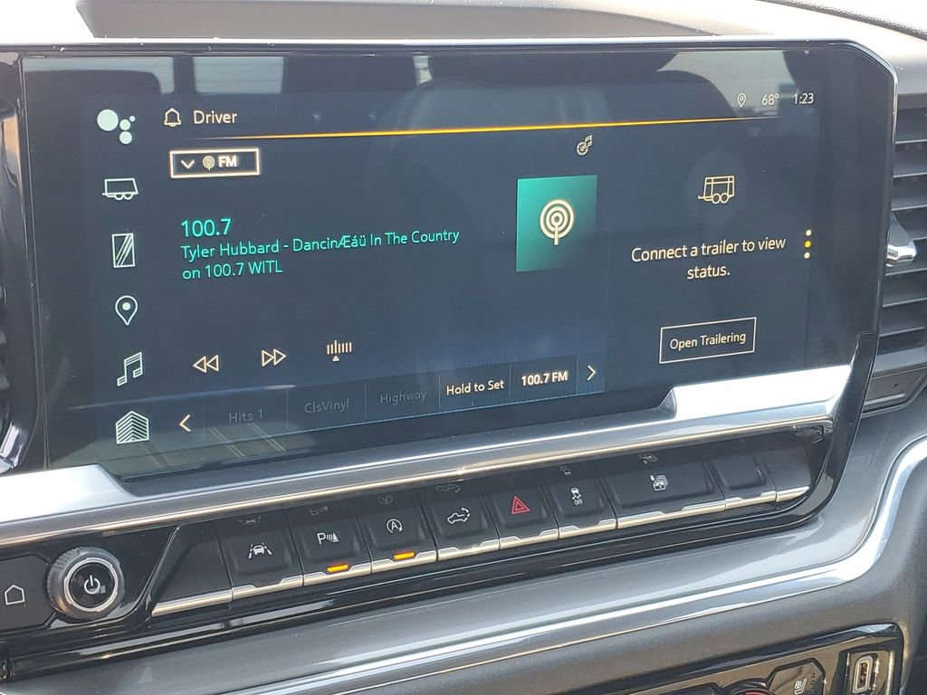 Used 2023 Chevrolet Silverado 1500 High Country w/ Technology Package image 17