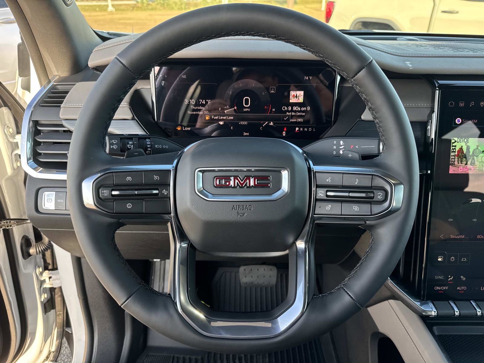 New 2026 GMC Acadia Elevation image 32