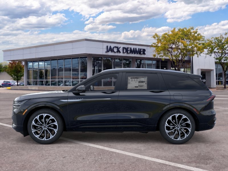 New 2026 Lincoln Nautilus Reserve AWD/4WD image 3