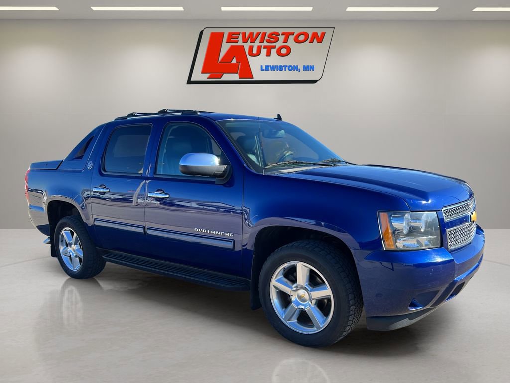Used 2013 Chevrolet Avalanche LT w/ All-Star Edition image 14