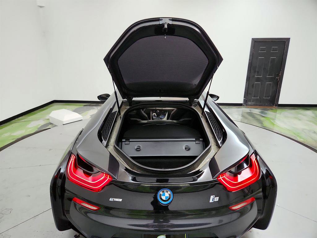 Used 2015 BMW i8 AWD/4WD image 28