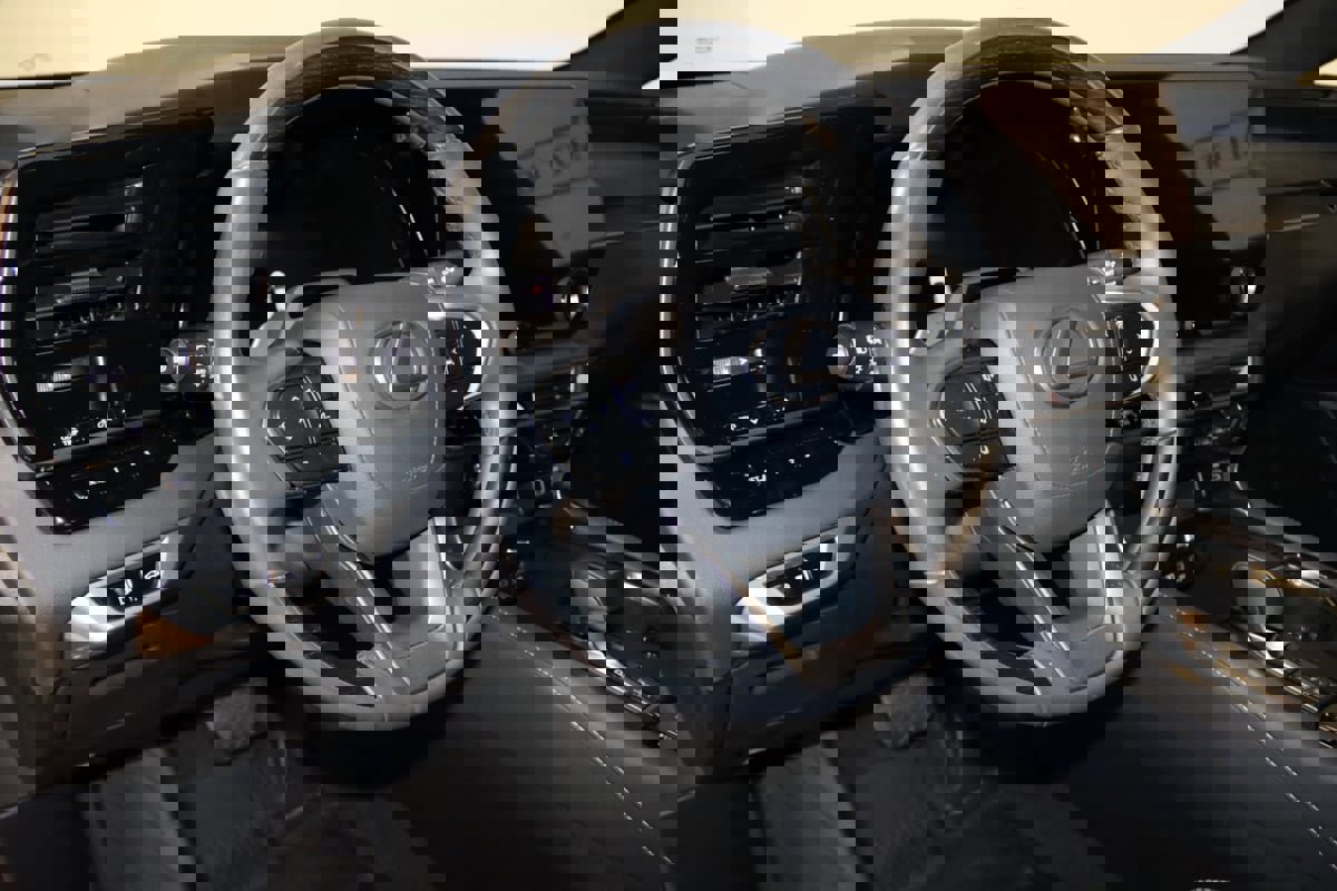 Used 2024 Lexus RX 350 Premium Plus w/ Convenience Package image 36