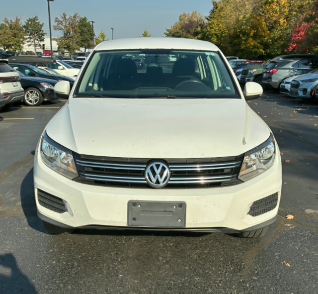Used 2014 Volkswagen Tiguan S FWD image 2