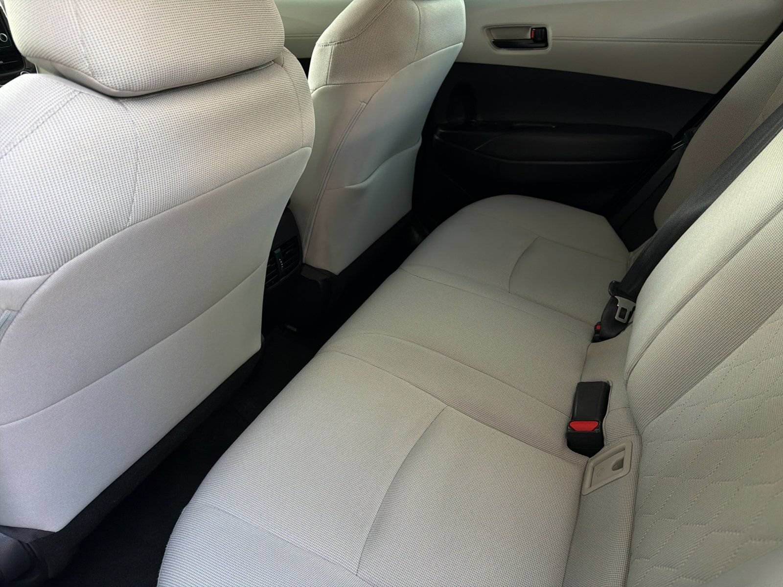 Used 2022 Toyota Corolla Cross L FWD image 11