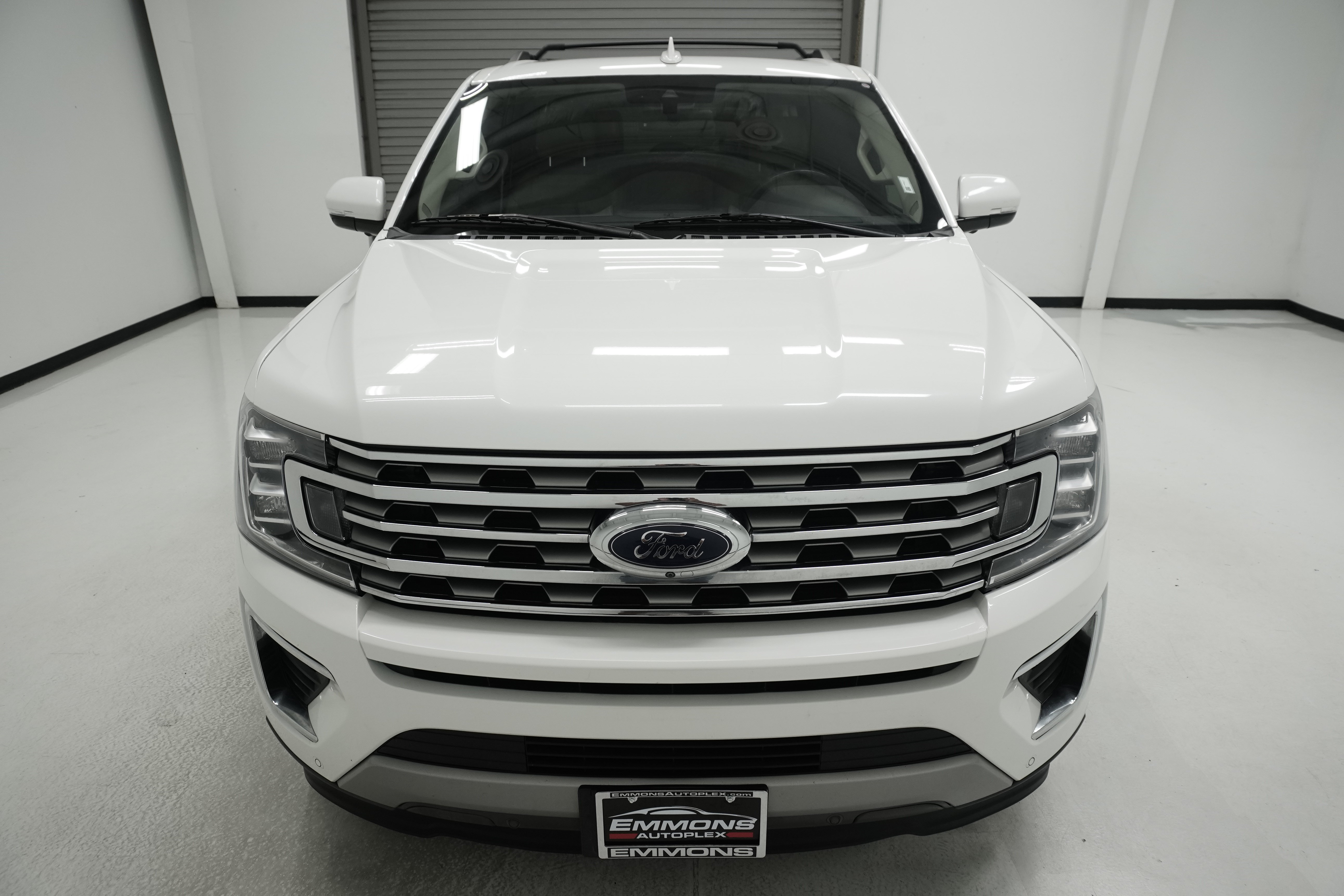 Used 2020 Ford Expedition Max Limited RWD image 2