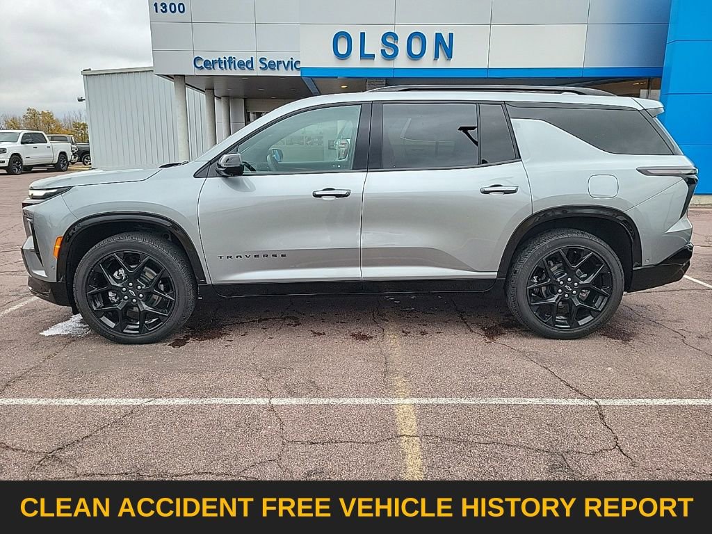 Used 2024 Chevrolet Traverse RS w/ LPO, Floor Liner Package image 3