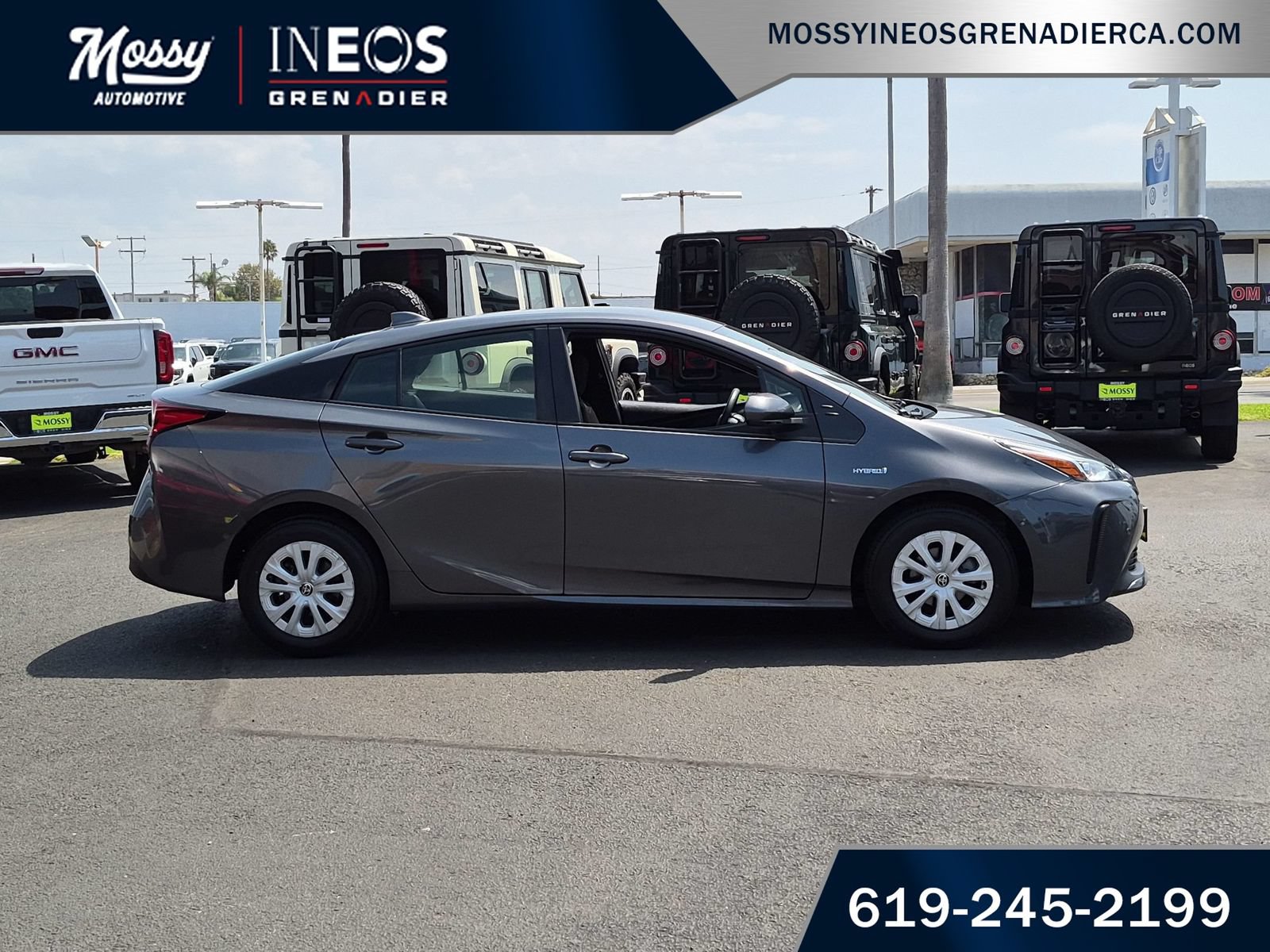 Used 2022 Toyota Prius LE FWD image 5