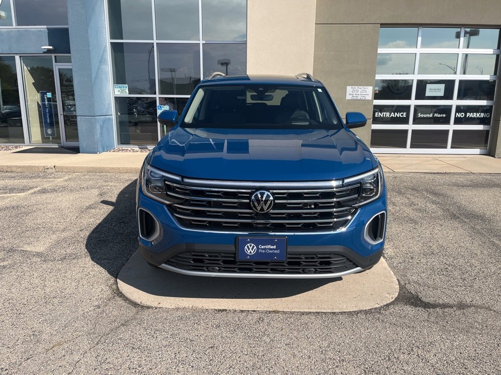 Certified 2025 Volkswagen Atlas SEL image 3