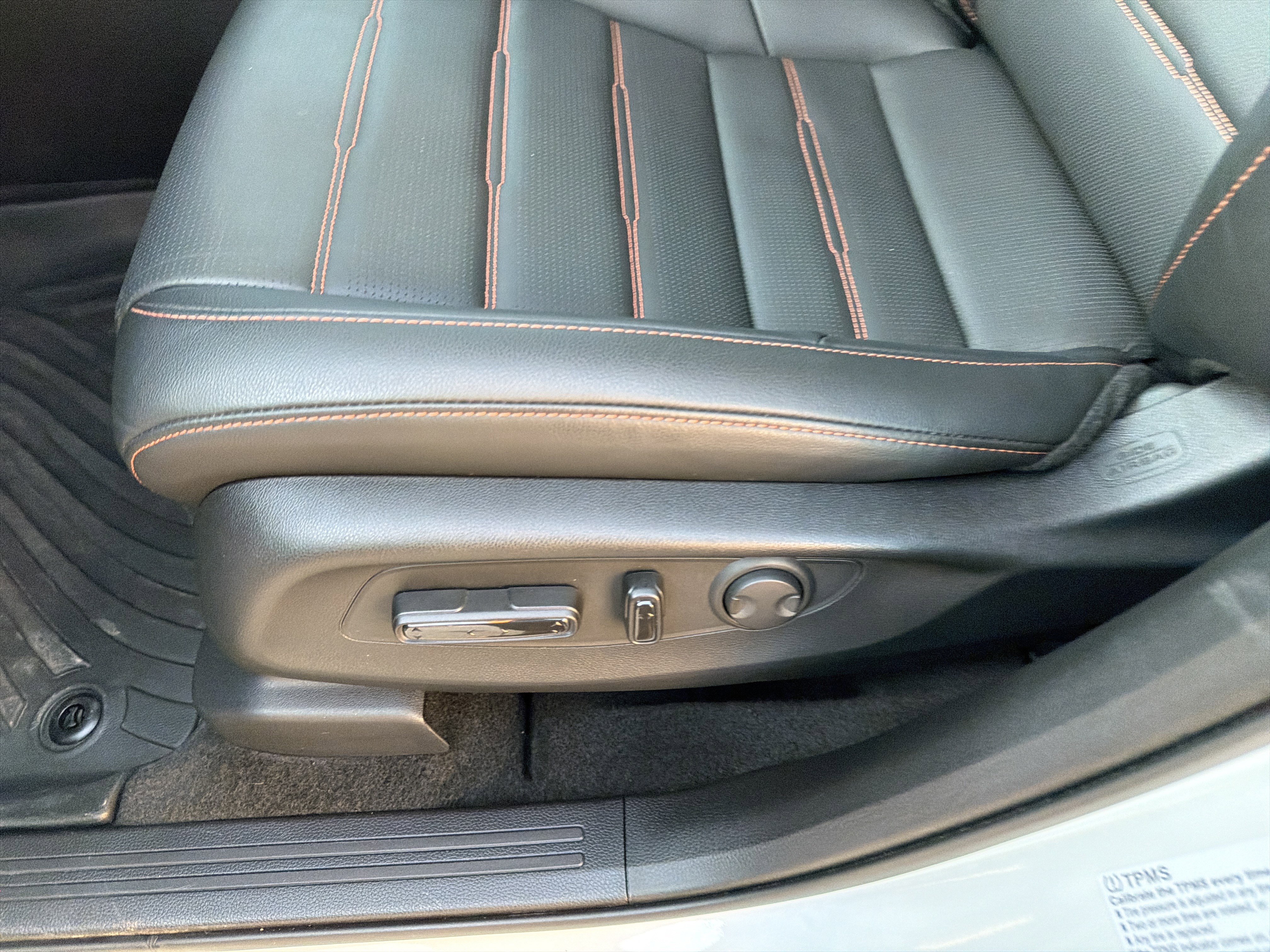 Used 2025 Honda CR-V Sport Touring image 17