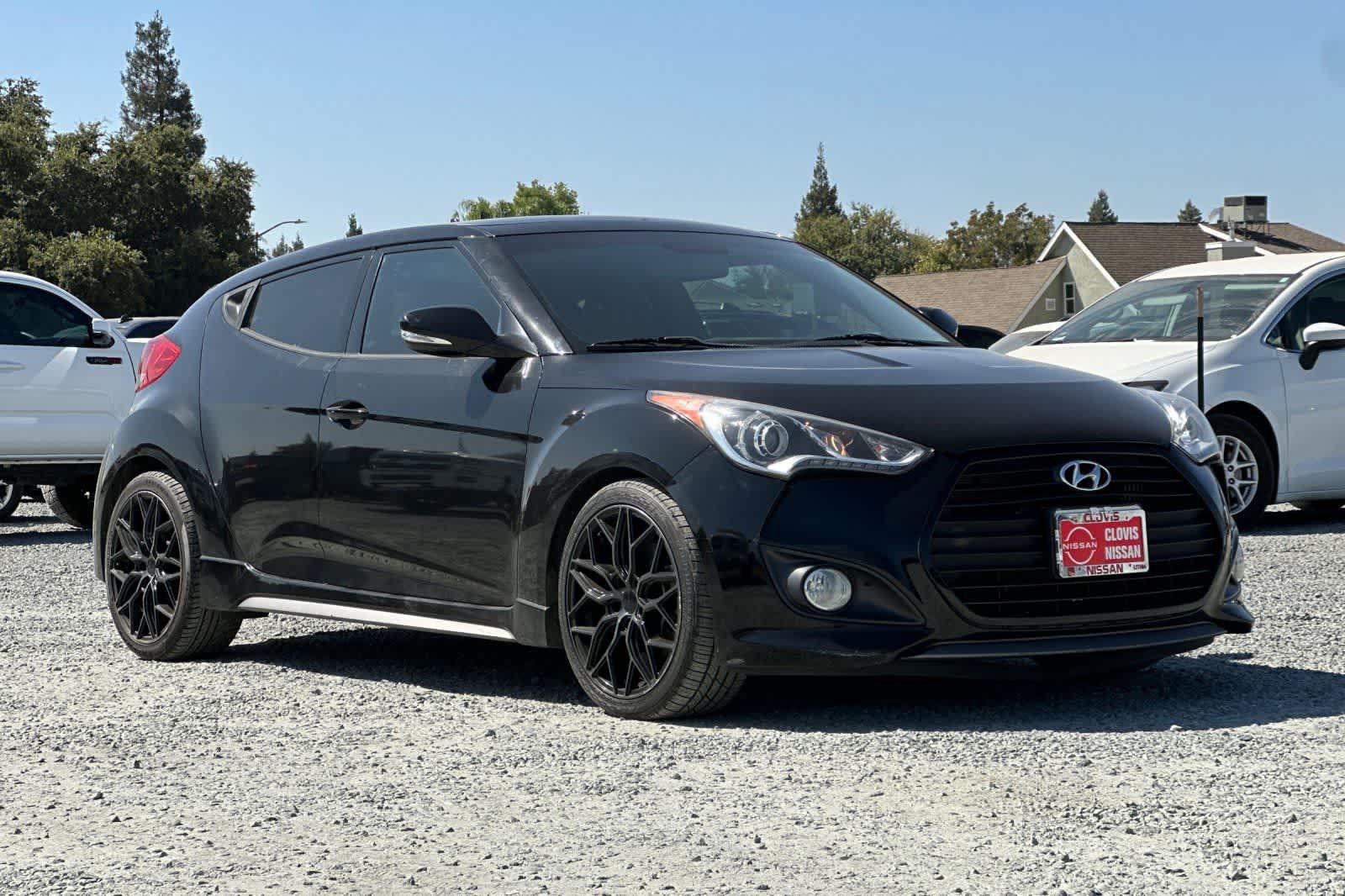 Used 2015 Hyundai Veloster Turbo w/ Option Group 04 FWD image 10