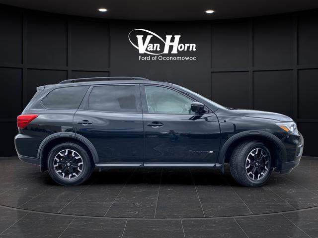 Used 2019 Nissan Pathfinder SL image 10